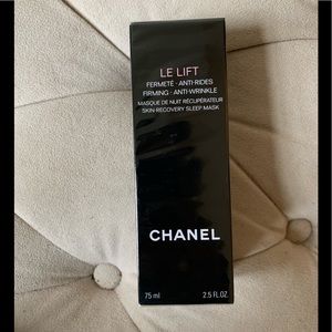 Chanel Le Lift Skin Recovery Sleep Mask